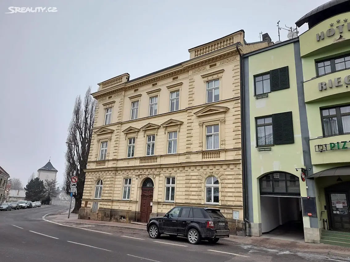 Pronájem bytu 3+1 106 m², Komenského náměstí, Jičín - Holínské Předměstí