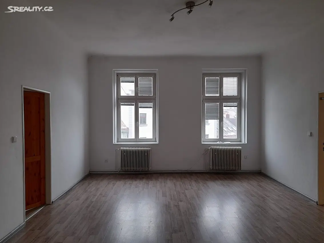 Pronájem bytu 3+1 106 m², Komenského náměstí, Jičín - Holínské Předměstí