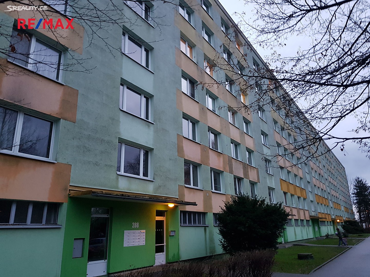 Pronájem bytu 3+1 63 m², Bělehradská, Pardubice - Polabiny