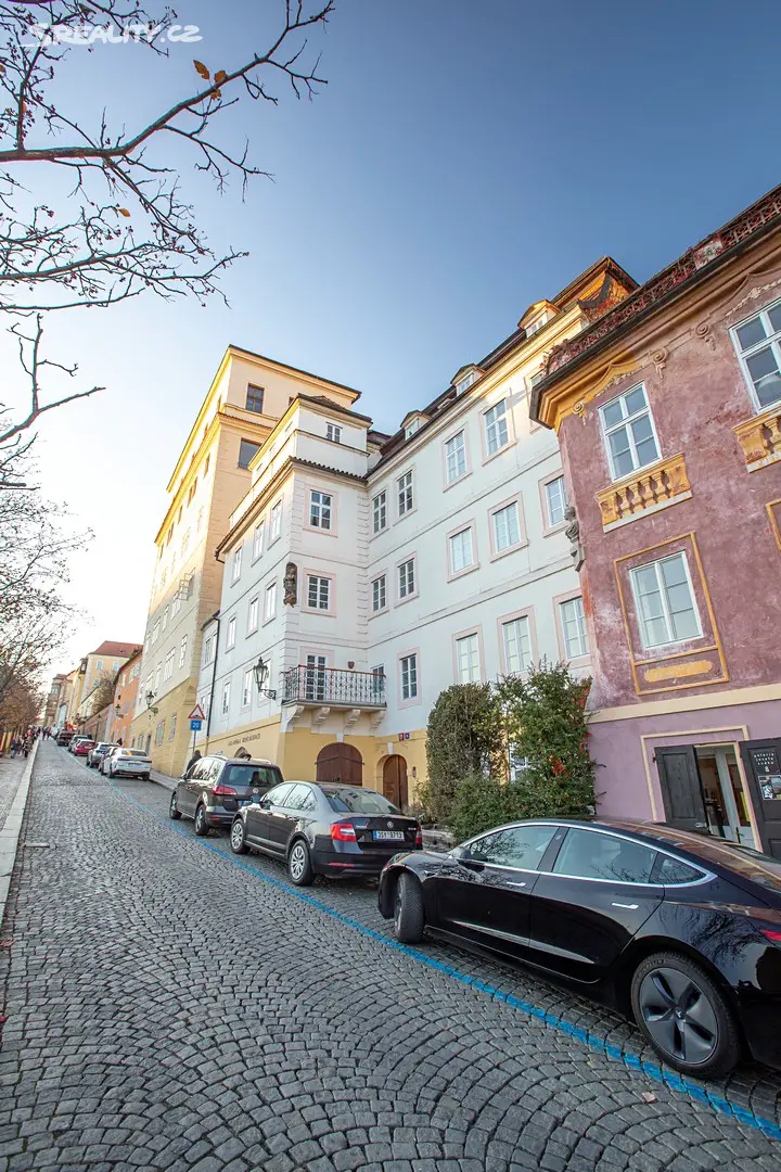 Pronájem bytu 3+1 115 m², Úvoz, Praha 1 - Hradčany