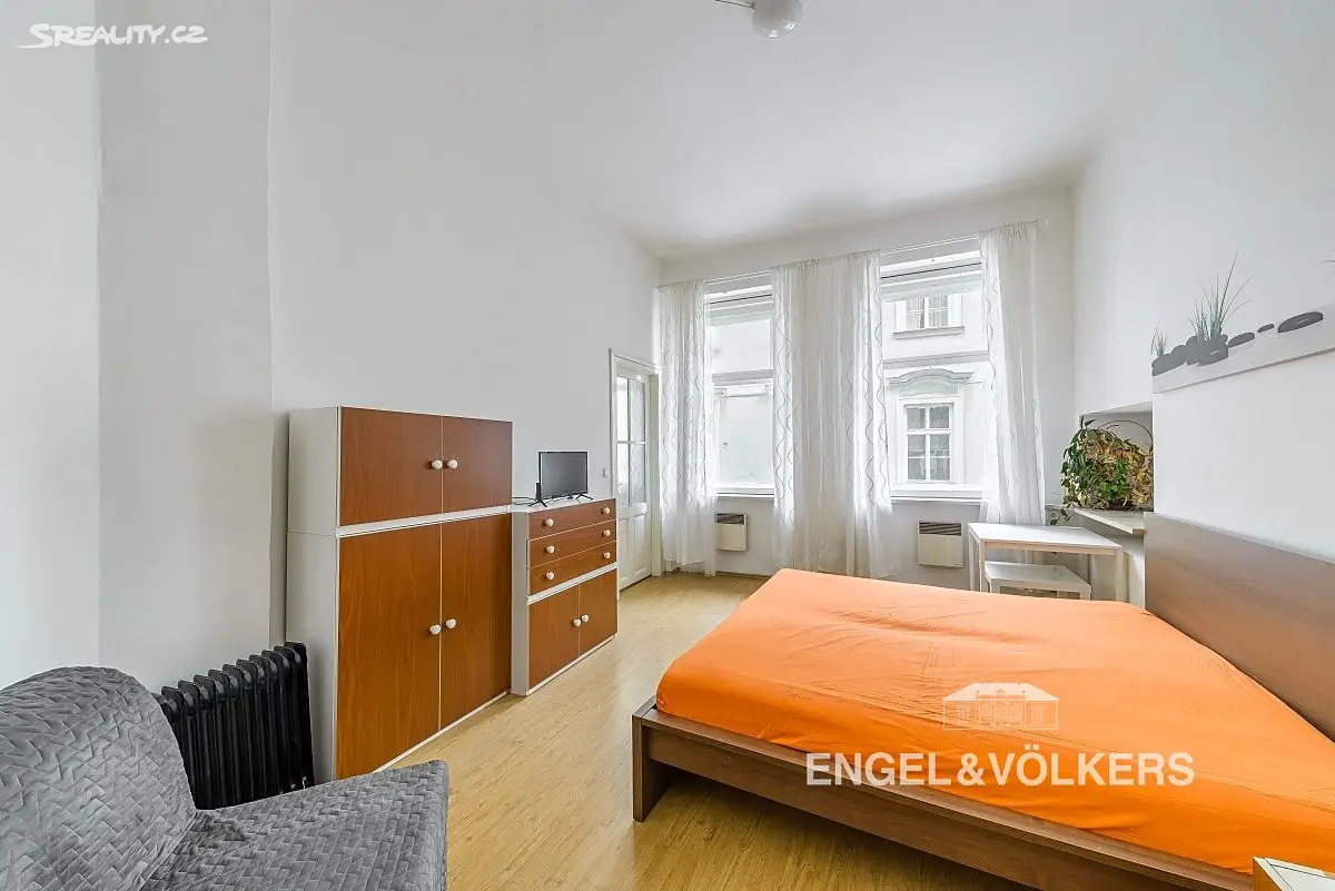 Pronájem bytu 3+kk 50 m², Železná, Praha 1 - Staré Město