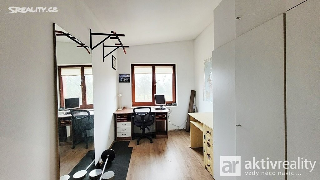 Pronájem bytu 4+kk 120 m² (Podkrovní), Luční, Neratovice - Lobkovice