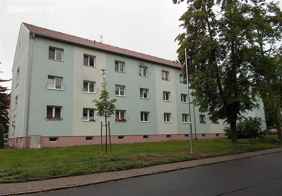 Prodej bytu 2+1 45 m², J. A. Komenského, Stochov