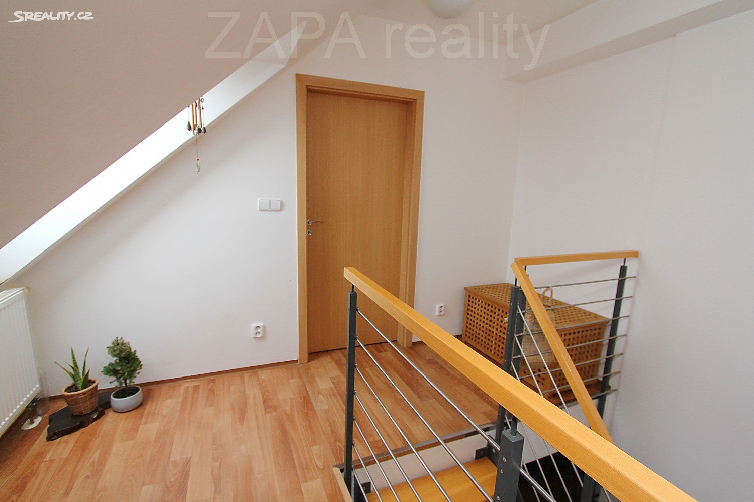 Prodej bytu 3+kk 68 m² (Mezonet), Pod Nouzovem, Praha 9 - Kbely