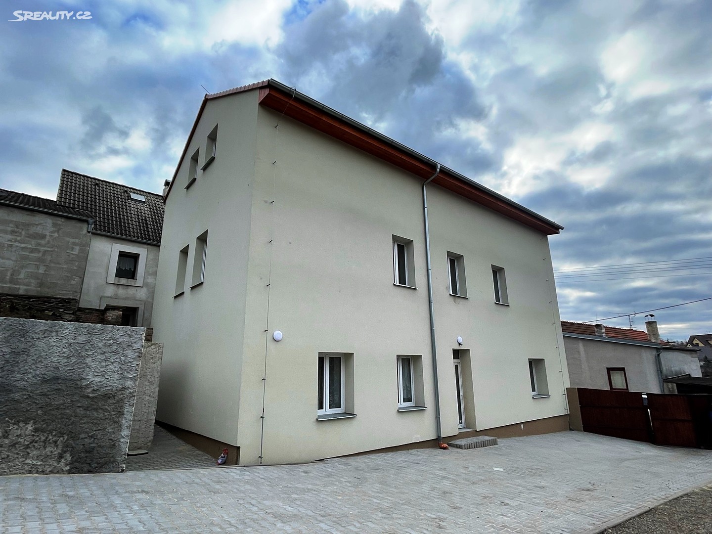 Prodej bytu 4+1 90 m², Hradčanská, Kladno - Dubí