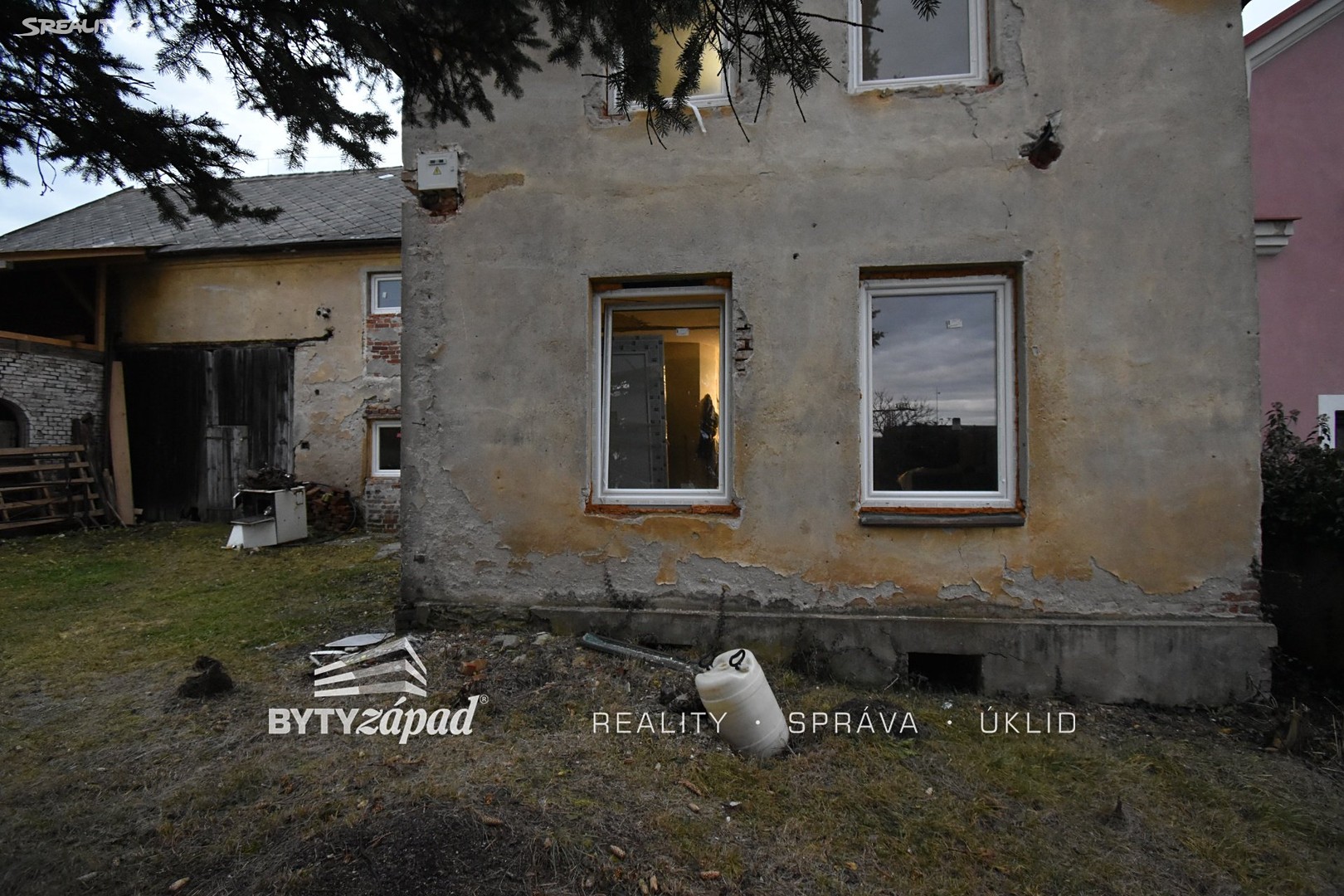 Prodej  rodinného domu 273 m², pozemek 868 m², Bezvěrov - Krašov, okres Plzeň-sever
