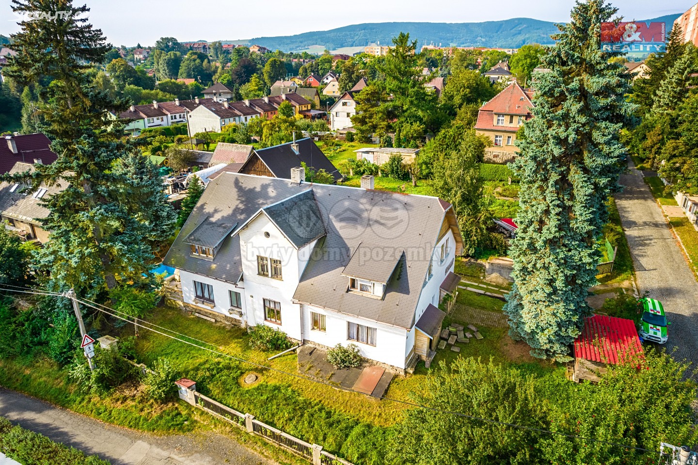 Prodej  rodinného domu 300 m², pozemek 2 036 m², Liberec - Liberec XXV-Vesec, okres Liberec