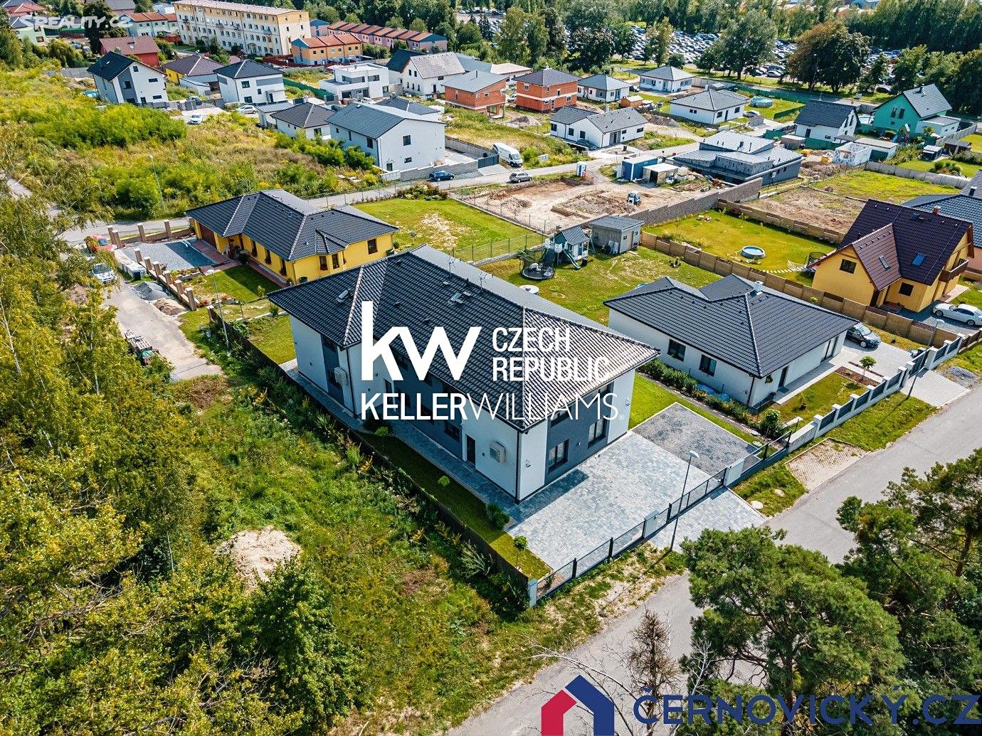 Prodej  rodinného domu 402 m², pozemek 970 m², Milovice, okres Nymburk