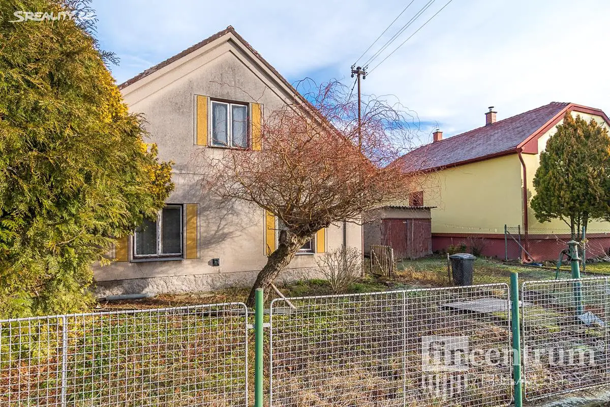 Prodej  rodinného domu 100 m², pozemek 1 418 m², Pardubice - Lány na Důlku, okres Pardubice