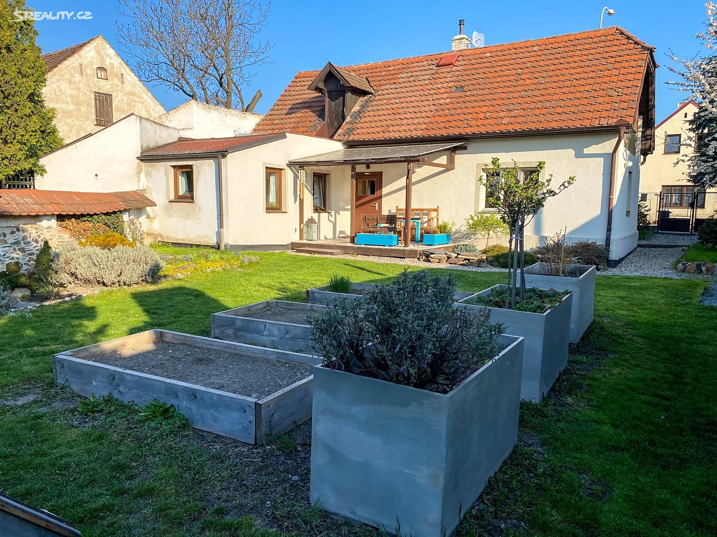 Prodej  rodinného domu 100 m², pozemek 600 m², Praha 4 - Kunratice
