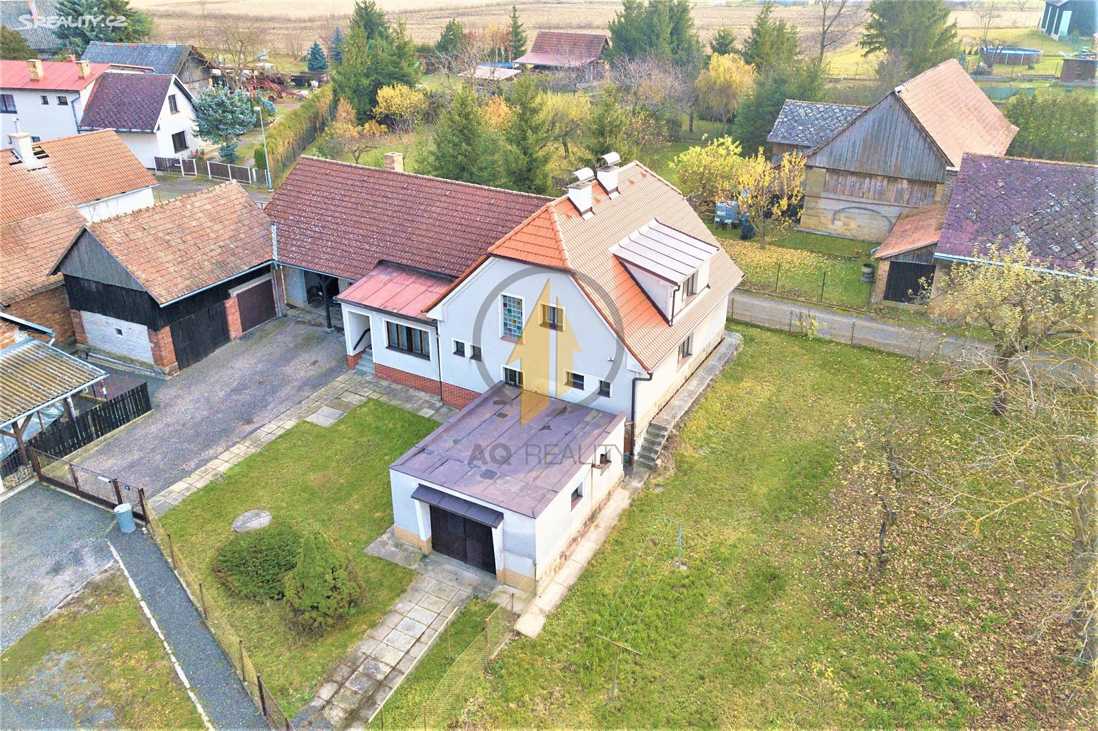 Prodej  rodinného domu 320 m², pozemek 1 429 m², Tuř, okres Jičín