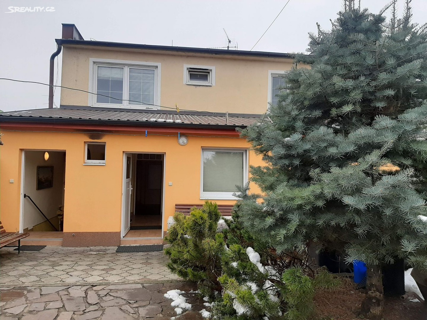 Prodej  vícegeneračního domu 412 m², pozemek 421 m², Pohořelice, okres Brno-venkov