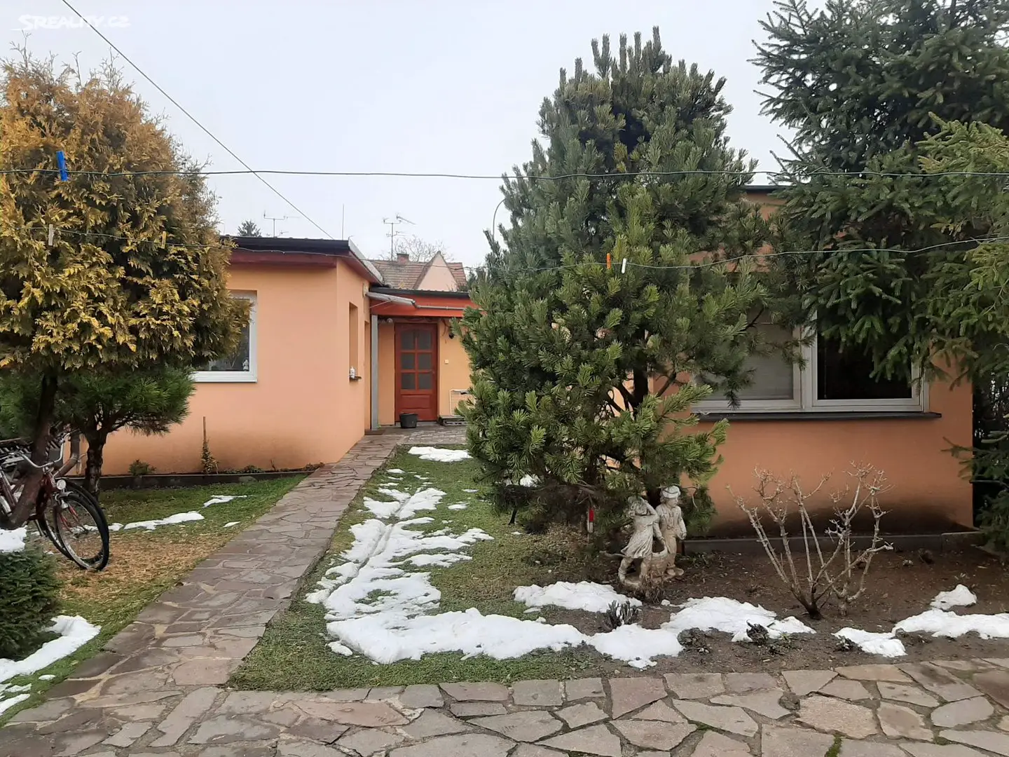 Prodej  vícegeneračního domu 412 m², pozemek 421 m², Pohořelice, okres Brno-venkov