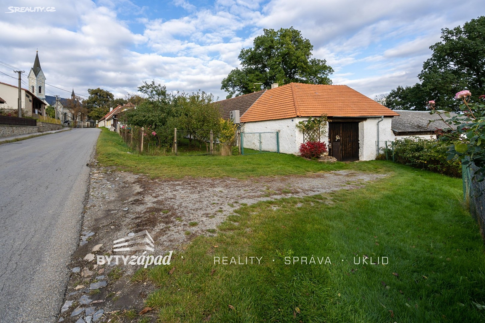 Prodej  vícegeneračního domu 660 m², pozemek 3 382 m², Velká Chyška, okres Pelhřimov