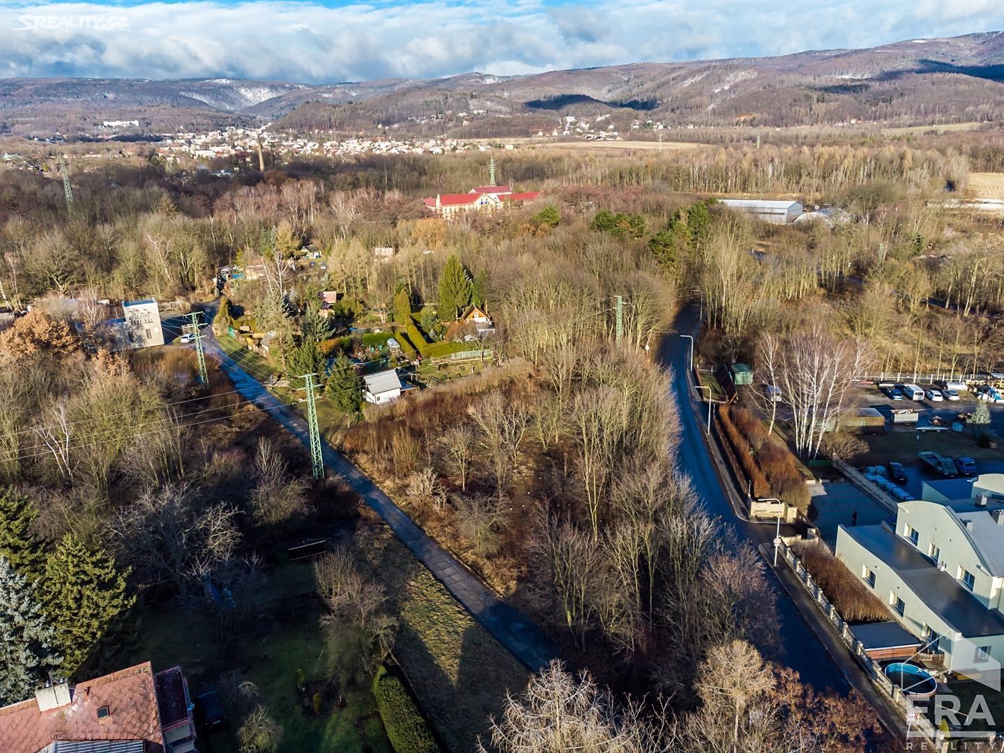Prodej  stavebního pozemku 2 127 m², Novosedlice, okres Teplice