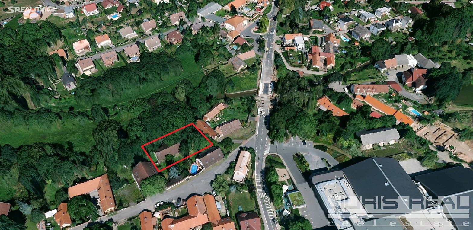 Prodej  stavebního pozemku 850 m², K Pitkovicům, Praha 10 - Benice