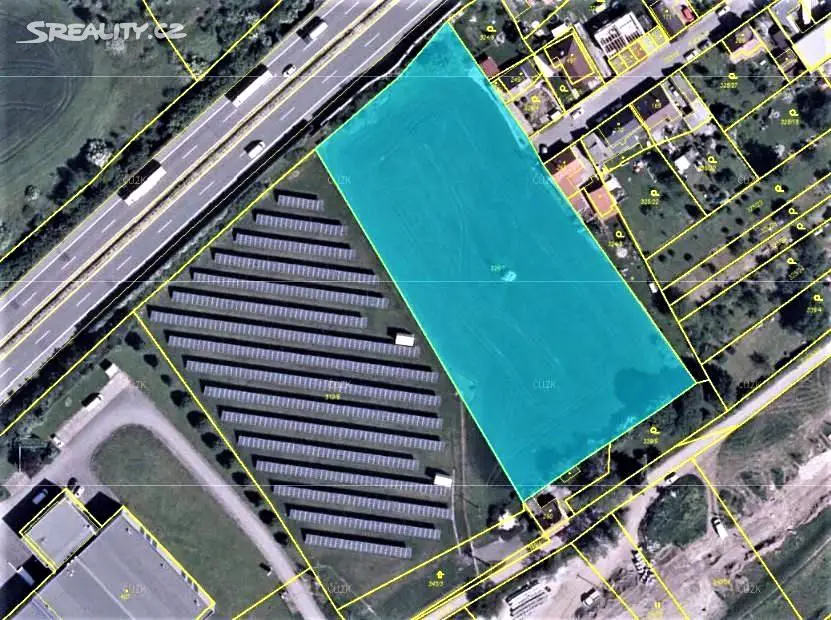 Prodej  komerčního pozemku 8 923 m², Králův Dvůr, okres Beroun