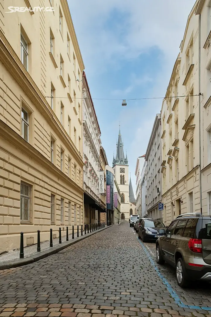 Pronájem bytu 3+1 120 m², Malá Štěpánská, Praha 2 - Nové Město