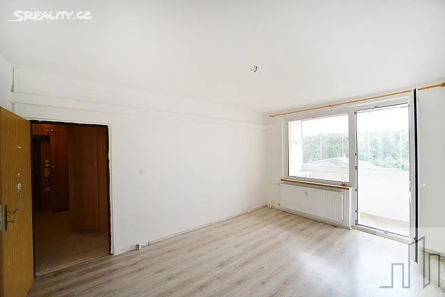 Prodej bytu 2+1 65 m², Seifertova, Sokolov