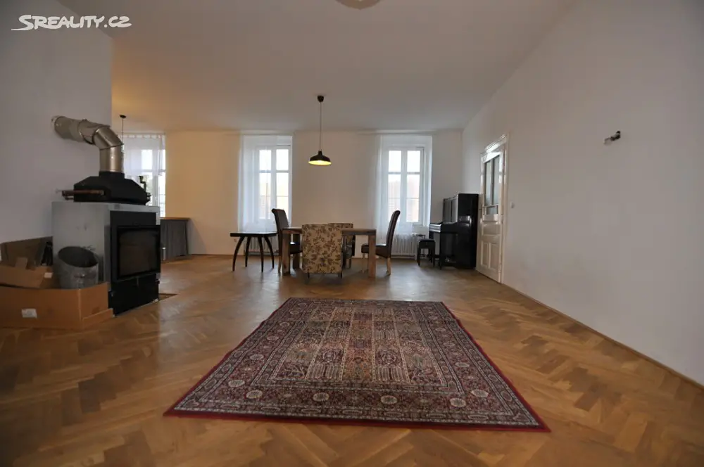 Pronájem bytu 2+1 90 m², Náměšť na Hané, okres Olomouc