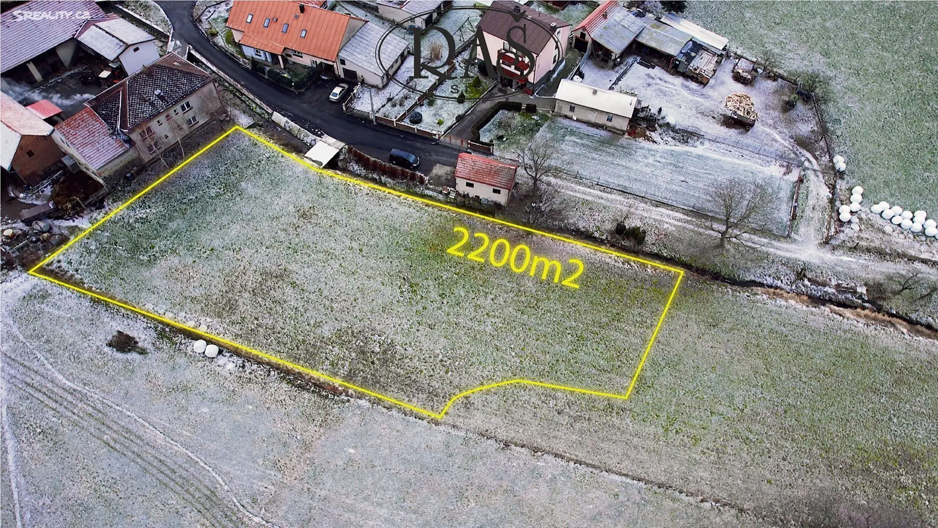 Prodej  stavebního pozemku 2 200 m², Pokřikov, okres Chrudim