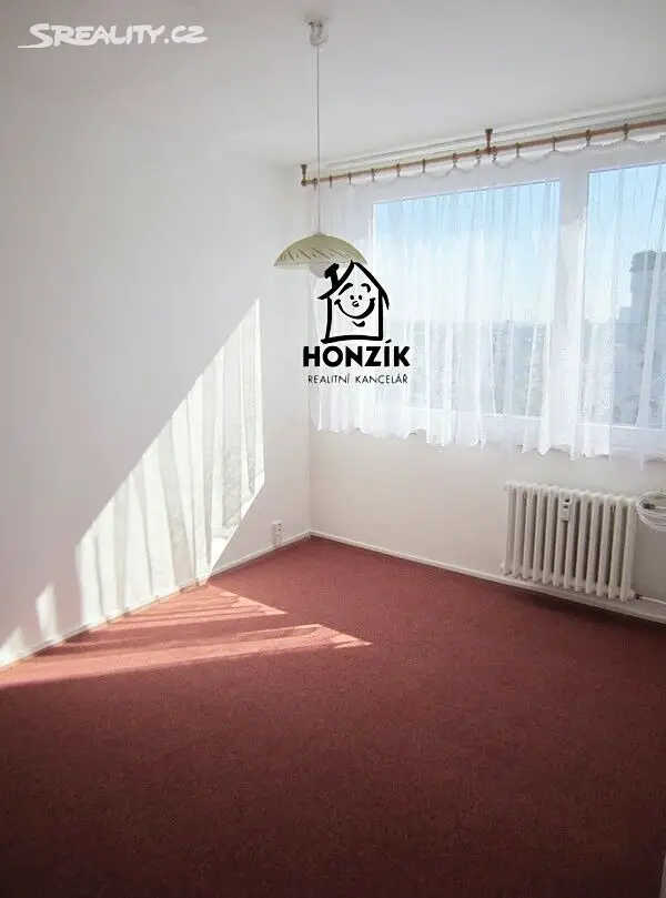 Pronájem bytu 3+1 66 m², Renoirova, Praha 5 - Hlubočepy