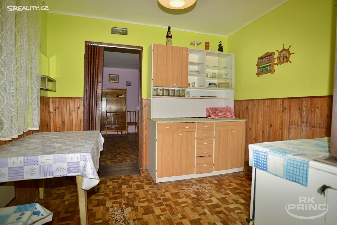 Prodej  rodinného domu 280 m², pozemek 1 547 m², Velké Všelisy - Zamachy, okres Mladá Boleslav