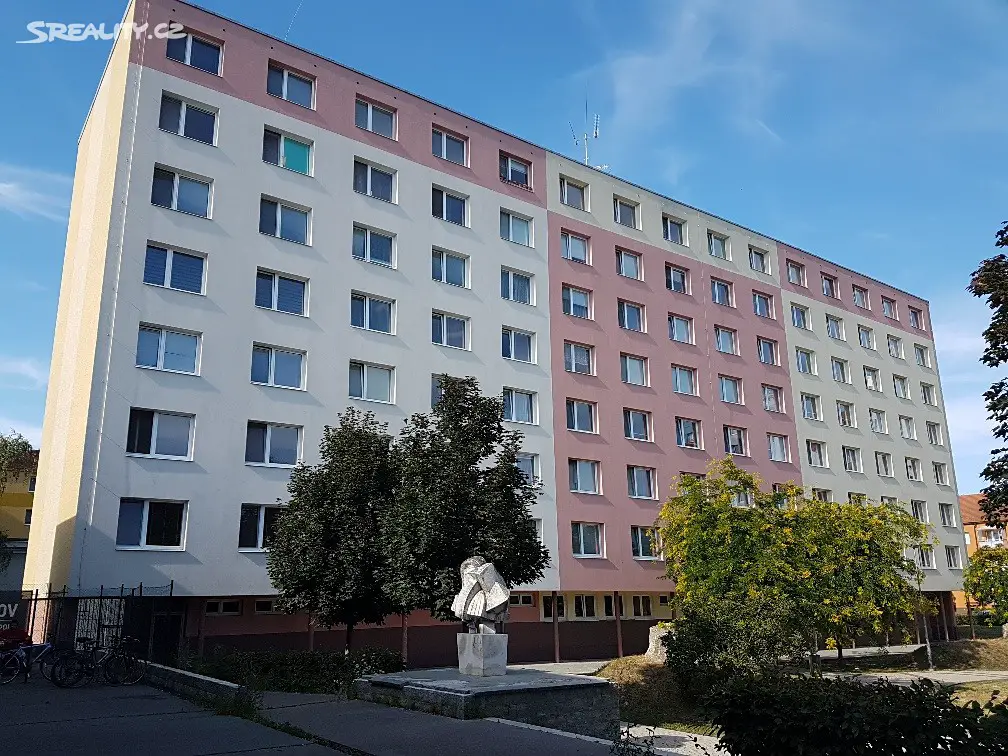 Pronájem bytu 1+1 33 m², náměstí Republiky, Uherské Hradiště