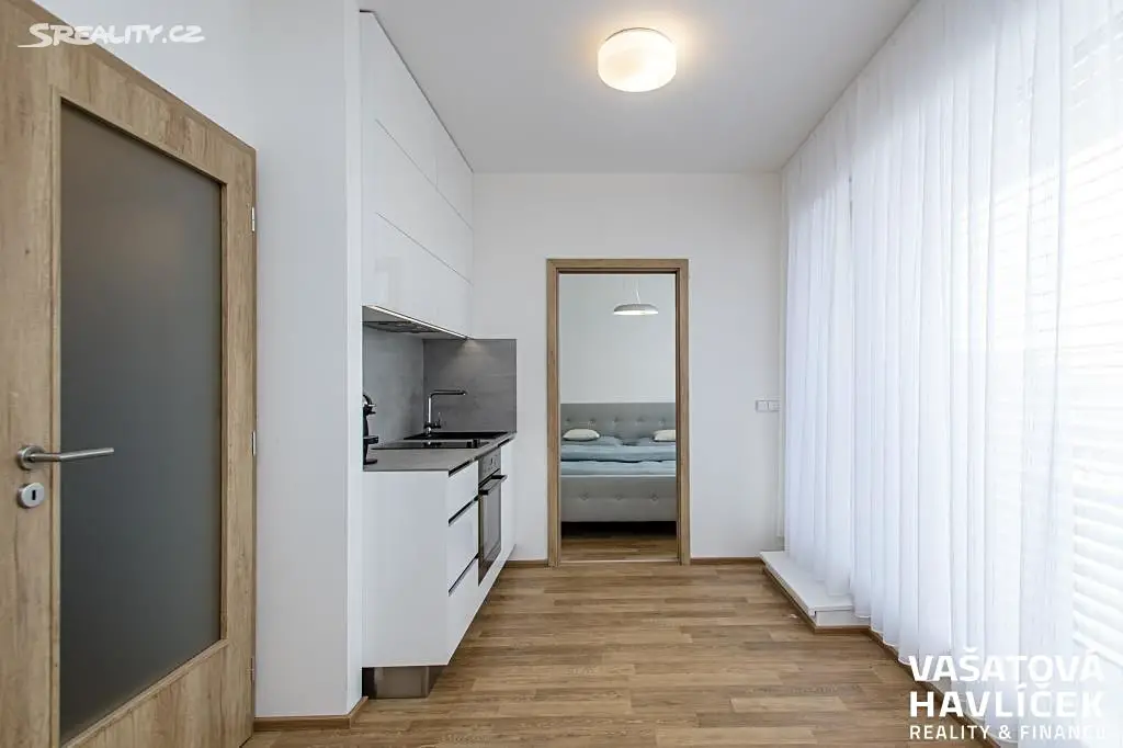 Pronájem bytu 2+kk 42 m², Antonína Petrofa, Hradec Králové - Nový Hradec Králové