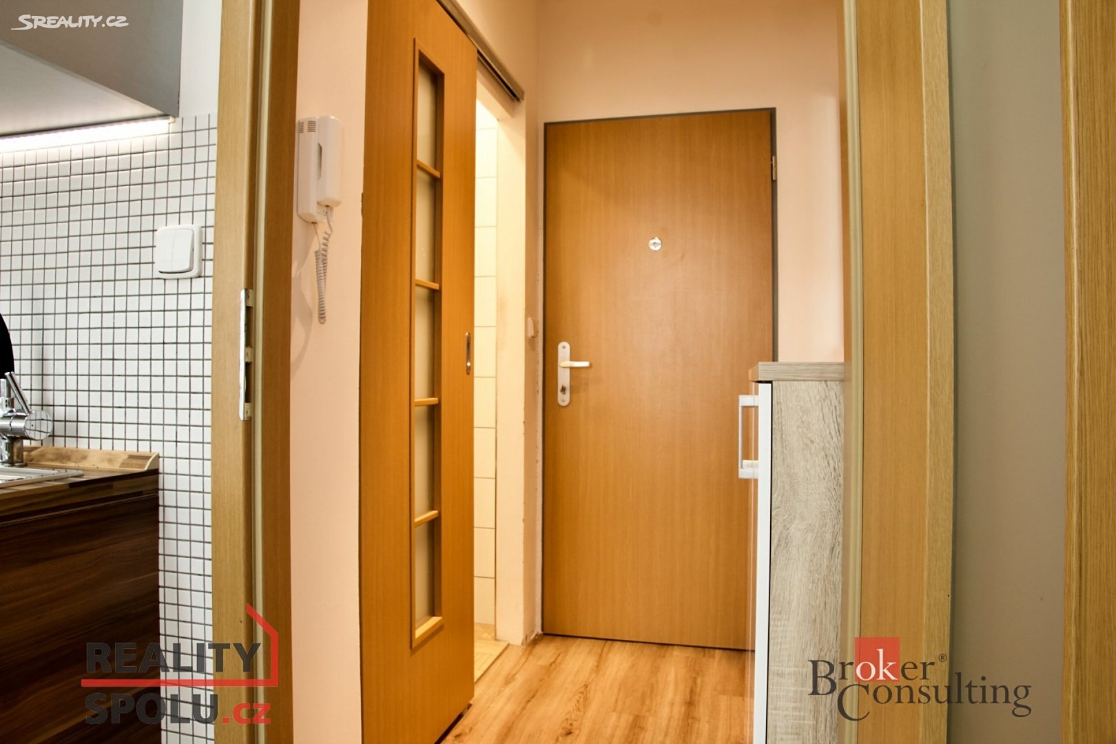 Pronájem bytu 2+kk 36 m², Lomená, Karlovy Vary - Bohatice