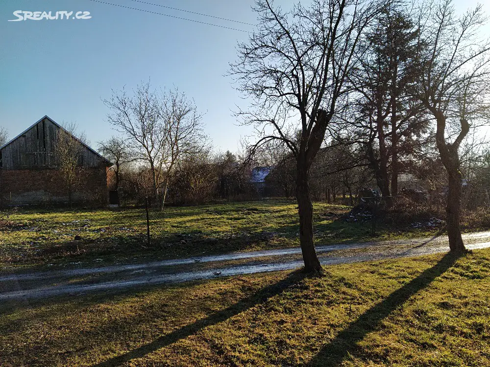 Prodej  stavebního pozemku 759 m², Ronov nad Doubravou - Moravany, okres Chrudim
