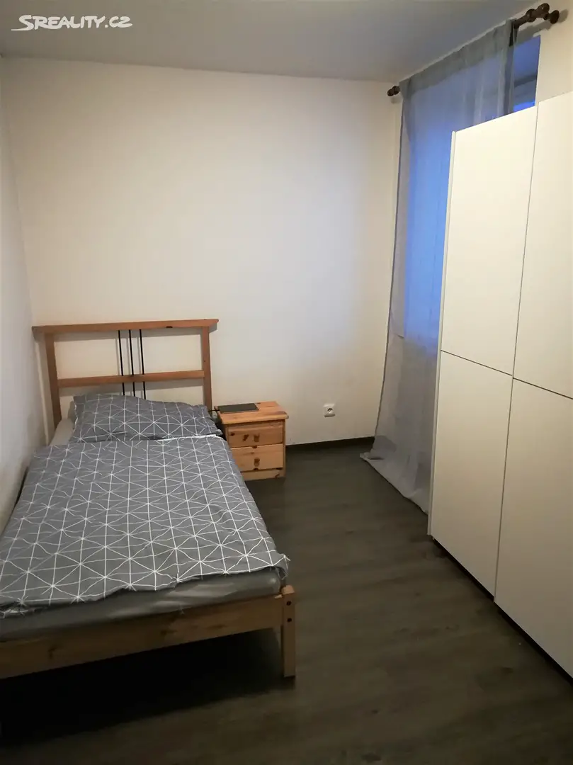 Pronájem bytu 3+1 65 m², Ječná, Hradec Králové - Slezské Předměstí