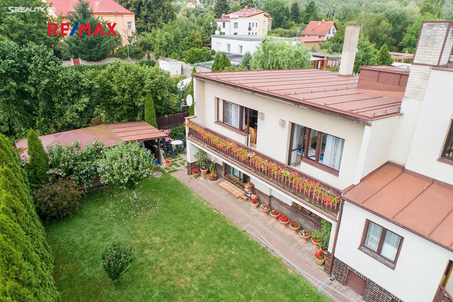 Prodej  rodinného domu 340 m², pozemek 780 m², Dolnočernošická, Praha 5 - Lipence