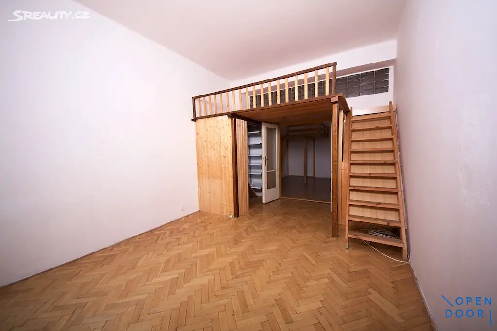 Pronájem bytu 2+1 62 m², Ruská, Praha - Praha 10