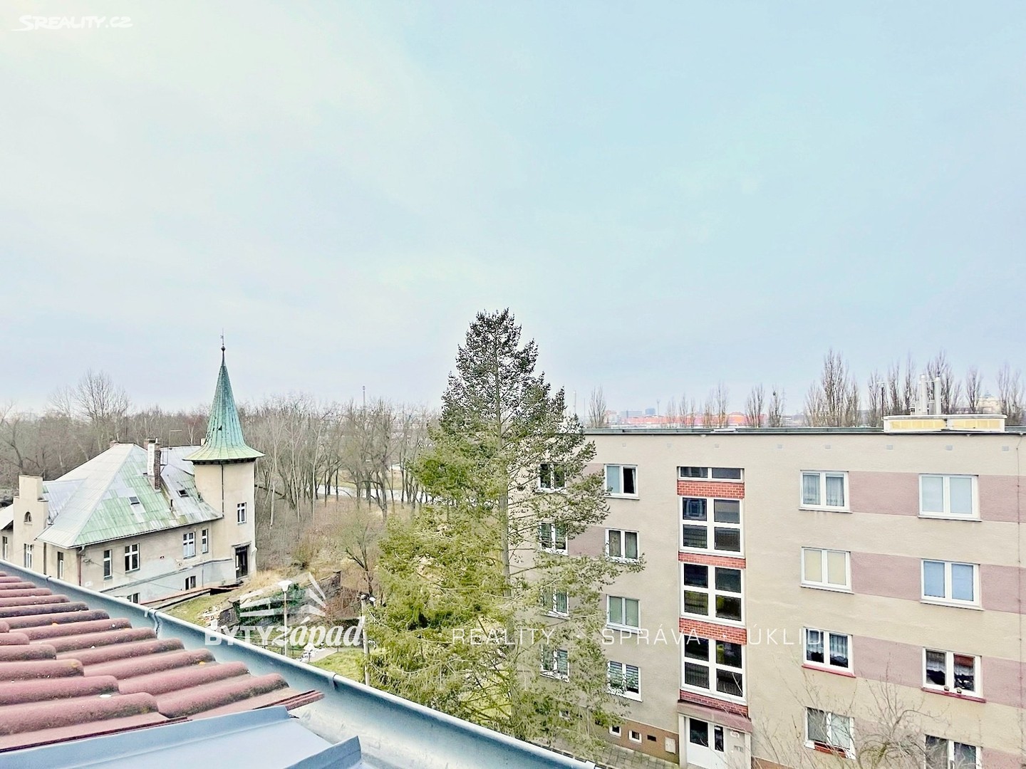 Pronájem bytu 2+kk 48 m² (Podkrovní), Živnostenská, Plzeň - Lobzy