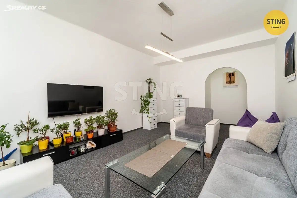 Prodej bytu 3+1 75 m², Maďarská, Ostrava - Poruba