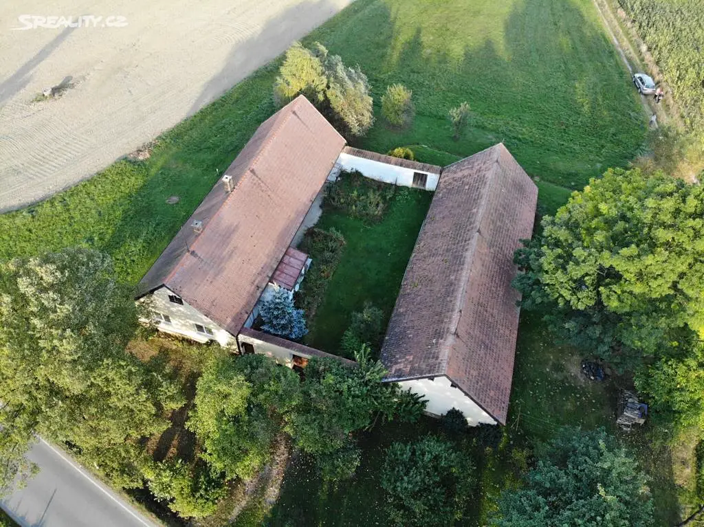 Prodej  chalupy 90 m², pozemek 1 978 m², Březina, okres Jindřichův Hradec