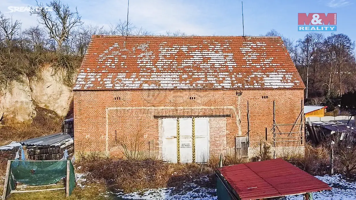 Prodej  stavebního pozemku 2 282 m², Měcholupy - Velká Černoc, okres Louny