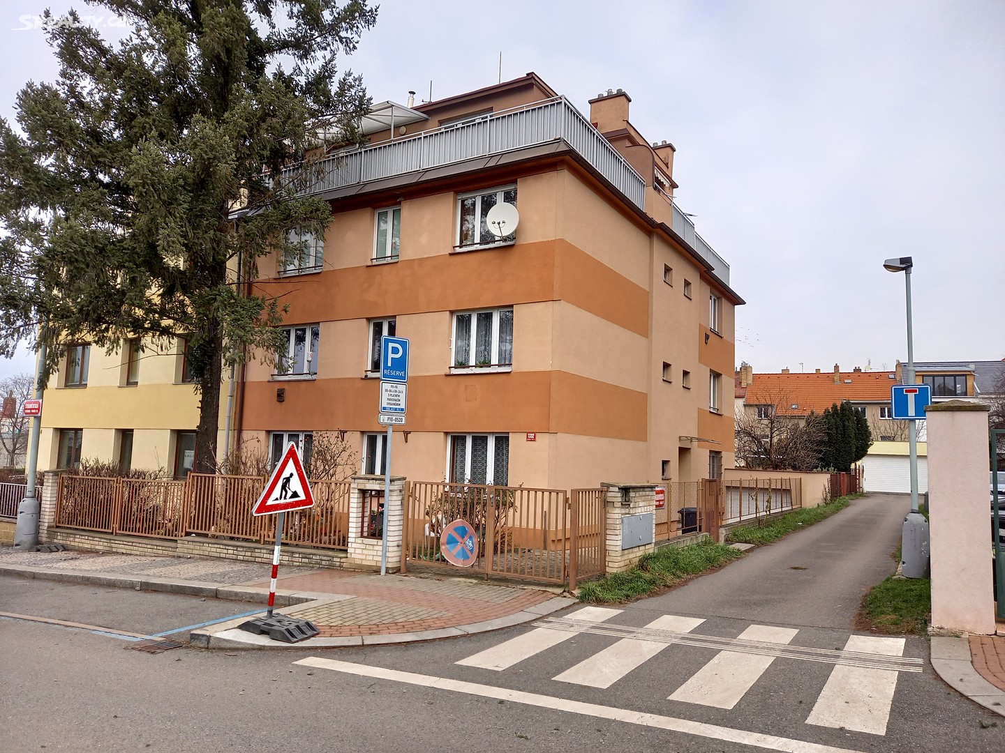 Pronájem bytu 1+kk 17 m², Strančická, Praha - Strašnice