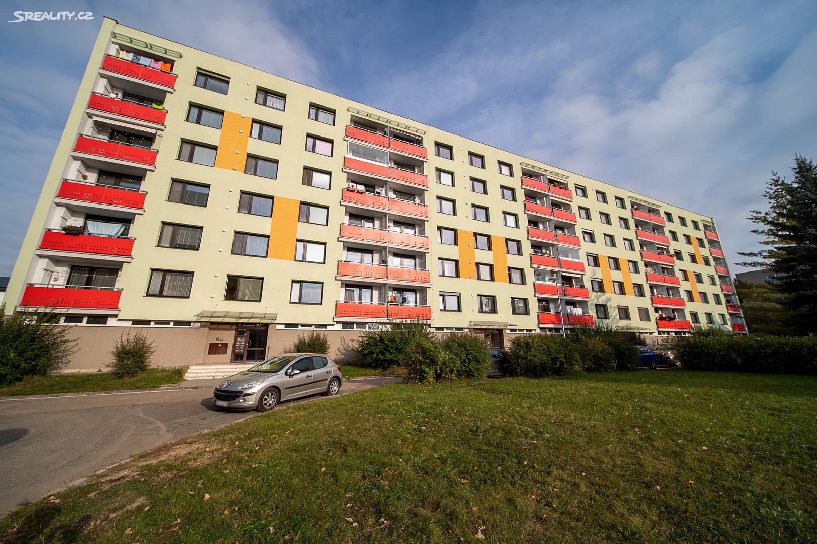 Pronájem bytu 2+kk 40 m², Pod Zámečkem, Hradec Králové - Třebeš