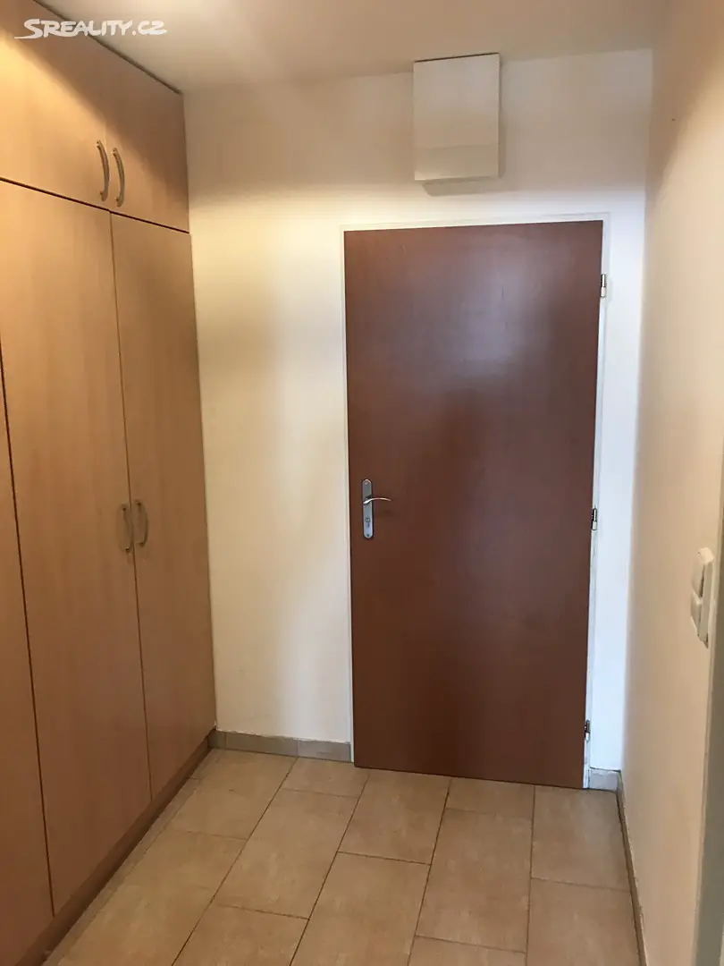 Pronájem bytu 3+kk 47 m² (Podkrovní), Brněnská, Modřice