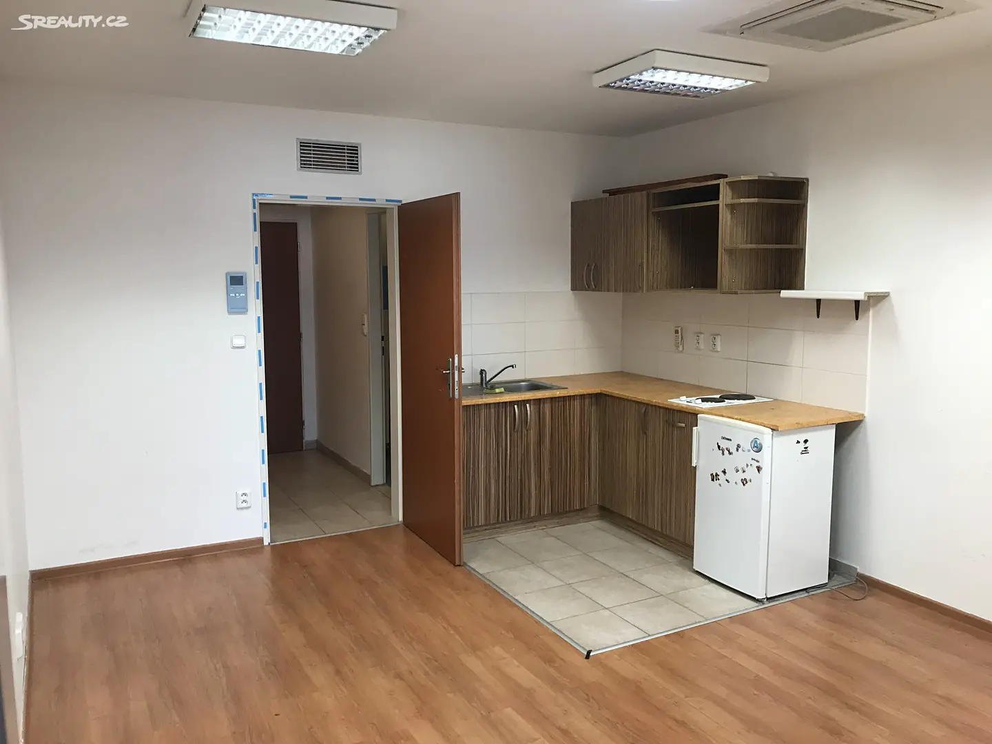 Pronájem bytu 3+kk 47 m² (Podkrovní), Brněnská, Modřice