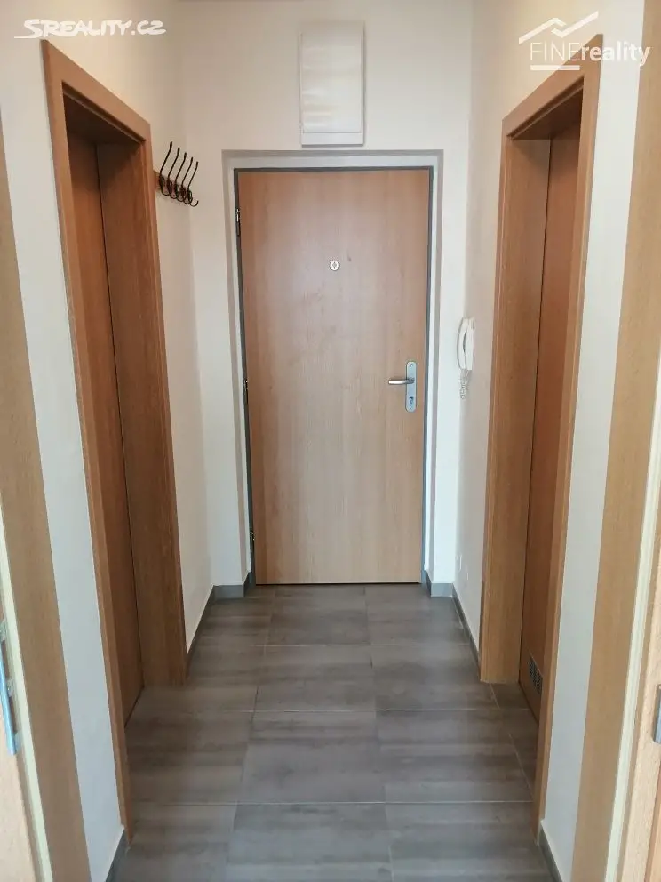 Prodej bytu 1+kk 28 m², Listnatá, Brno - Žebětín