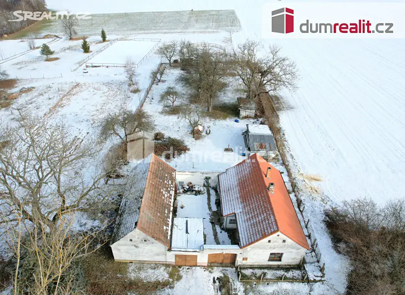 Prodej  zemědělské usedlosti 2 177 m², pozemek 2 177 m², Dolní Třebonín - Horní Svince, okres Český Krumlov