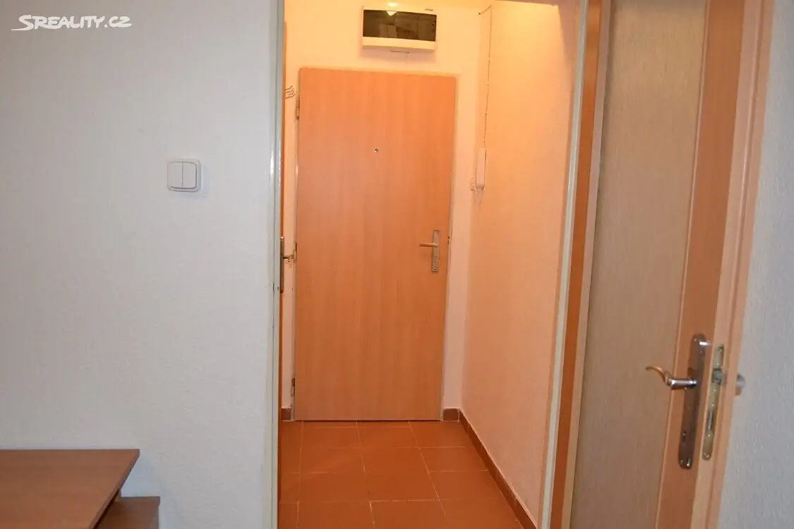 Pronájem bytu 1+kk 25 m², Kosmická, Ostrava - Poruba
