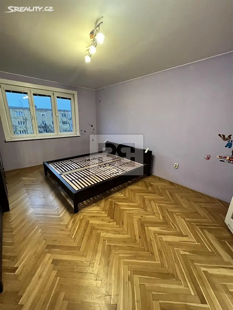 Pronájem bytu 2+1 66 m², Dubečská, Praha 10 - Strašnice