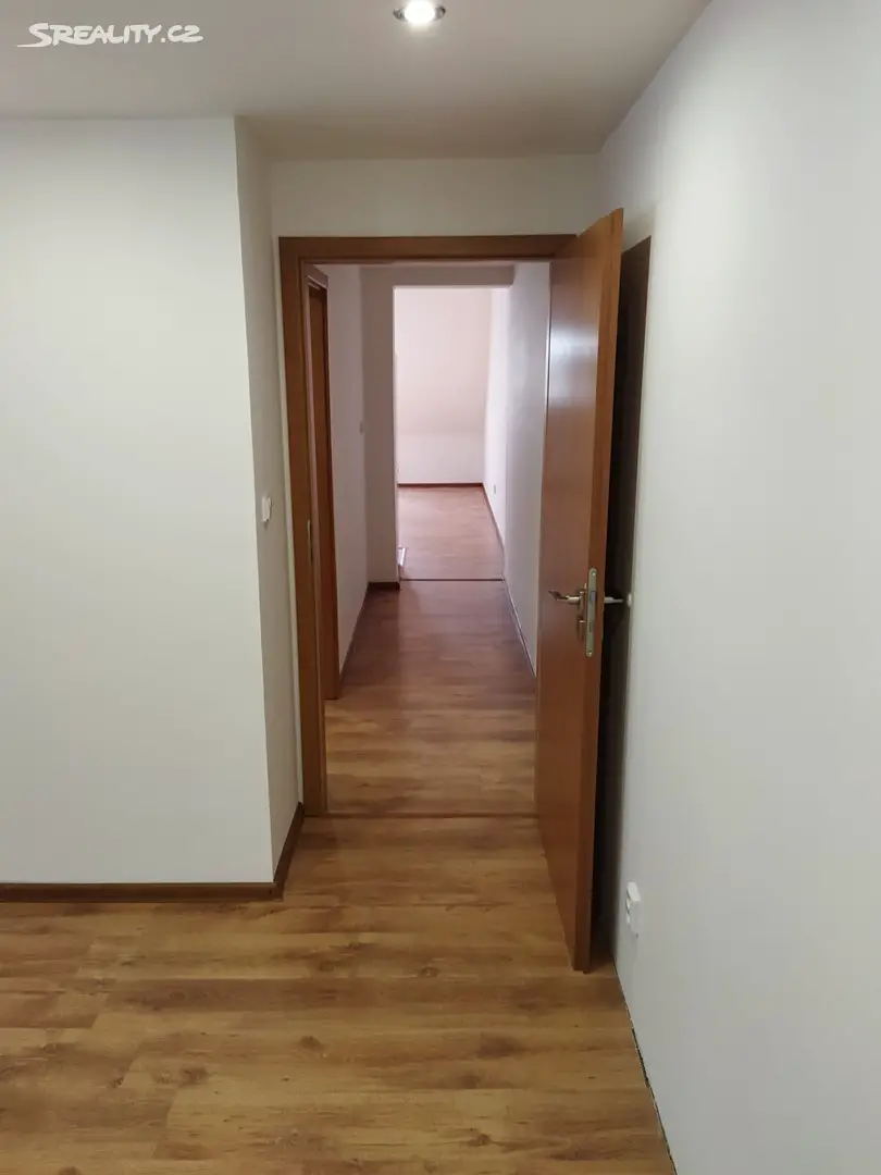 Pronájem bytu 3+kk 66 m² (Podkrovní), Tkalcovská, Šternberk