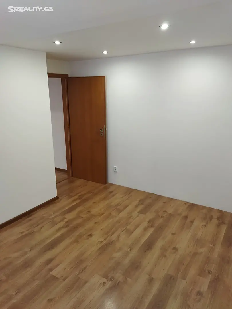 Pronájem bytu 3+kk 66 m² (Podkrovní), Tkalcovská, Šternberk