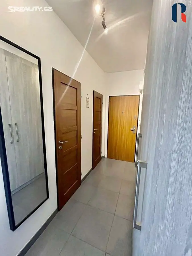 Prodej bytu 2+1 55 m², Trenčínská, Praha 4 - Záběhlice