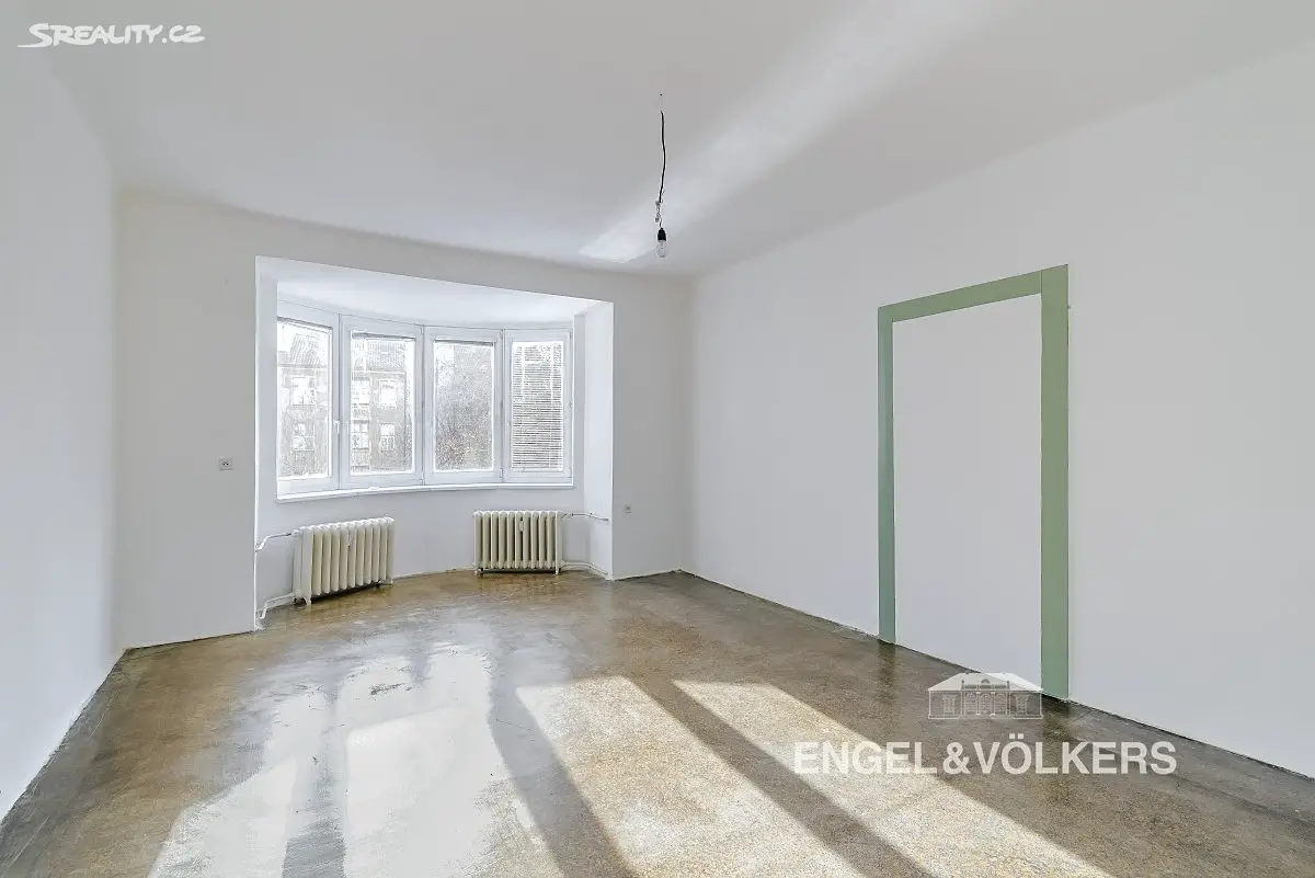 Prodej bytu 3+1 107 m², Milady Horákové, Praha 6 - Hradčany